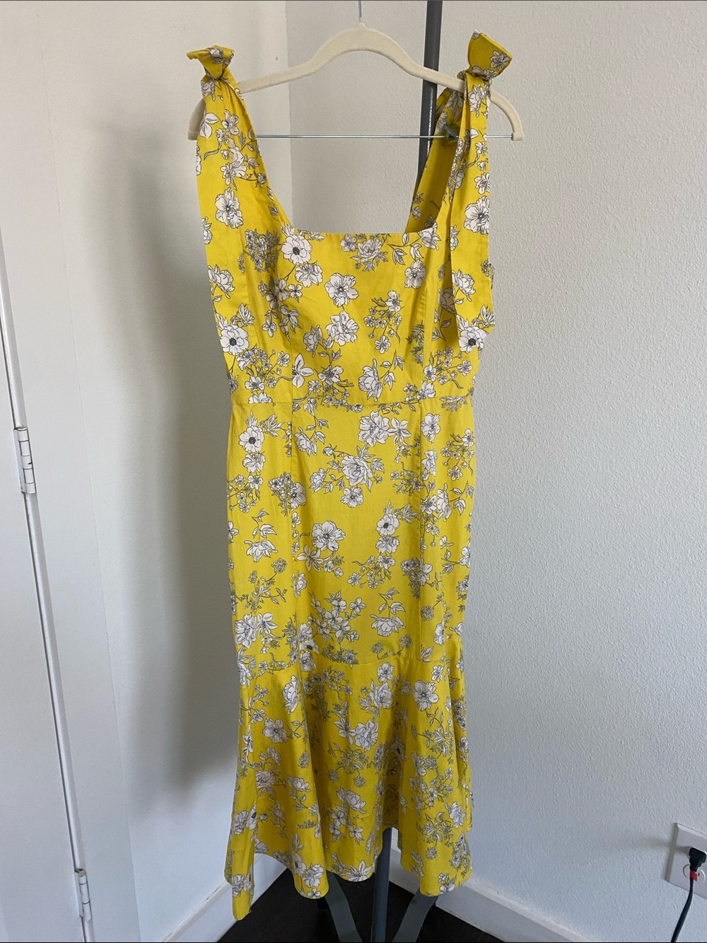 Yellow midi dress
